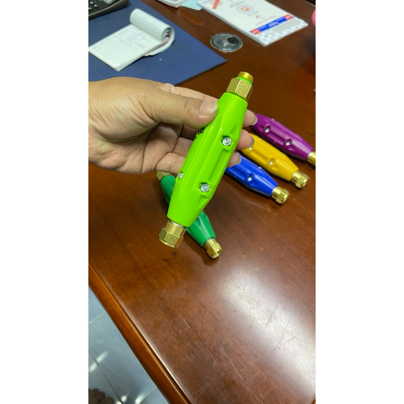 ด้ามจับพ่นยาซิ่ง เกลียวผู้-เมียทองเหลือง ขนาดเกลียว2หุน สามารถต่อเข้ากับก้านแป๊บสแตนเลสและสายพ่นยาไทย-จีนได้ - รูปที่ 4