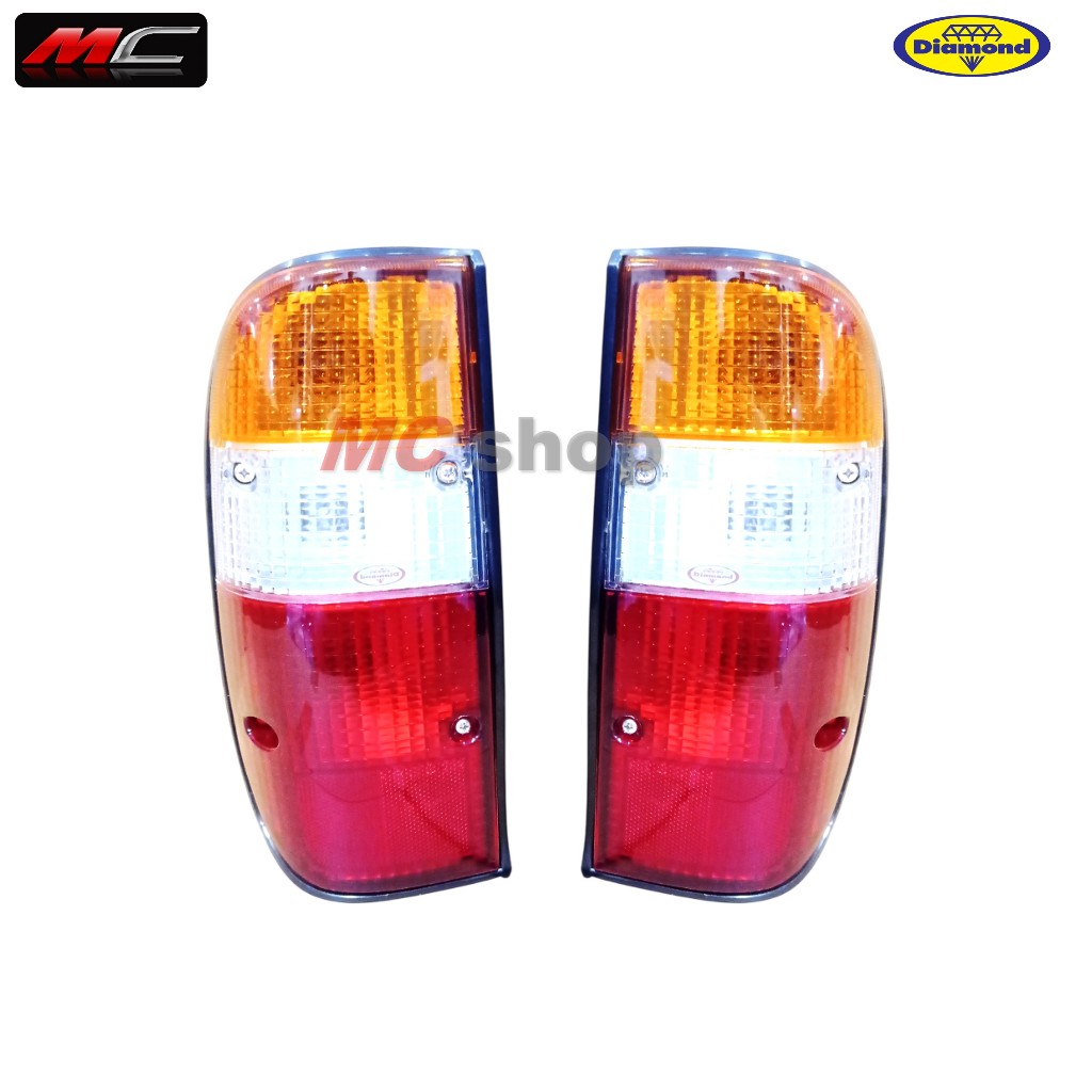 ไฟท้าย ฟอร์ด เรนเจอร์ เรนเจอ Ford RANGER 98 - 02 ขั้วพร้อมหลอด * ตราเพชร 04-46710