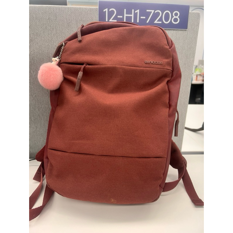 กระเป๋า incase สภาพดี