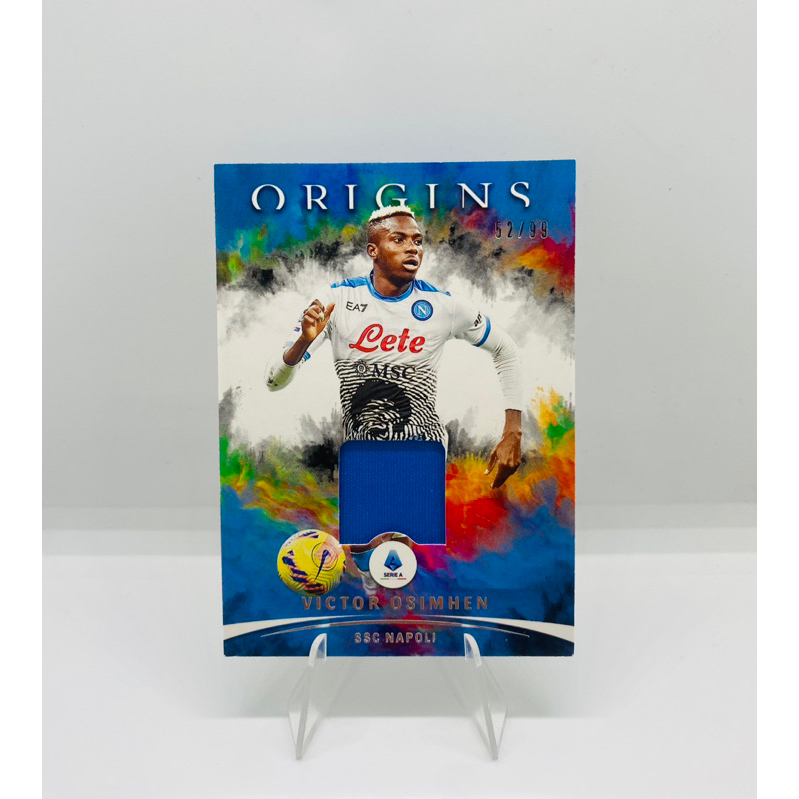 การ์ดฟุตบอล👕ชิ้นส่วนผ้า VICTOR OSIMHEN  SSC NAPOLI /99 2021-22 PANINI CHRONICLES ORIGINS SERIE A SOC