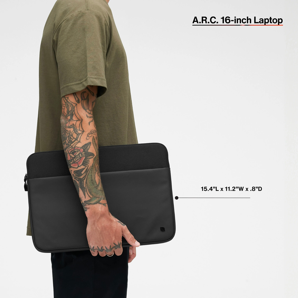 INCASE A.R.C. Sleeve for Laptops 14-inch, 16-inch ซองโน๊ตบุ๊ค ซองแล็ปท็อป กระเป๋าโน๊ตบุ๊ค กระเป๋าแล็ปท็อป