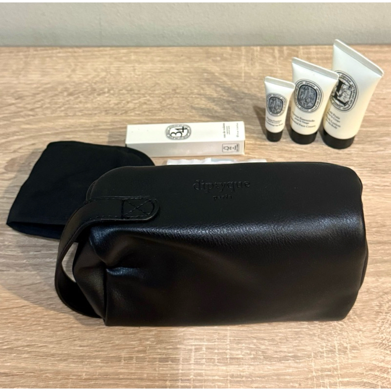 (SALE 1480 !!! ใส่ Code Shopee) Diptyque Qatar Airways & Parma Di Aqua Etihad Amenity Kit First Clas