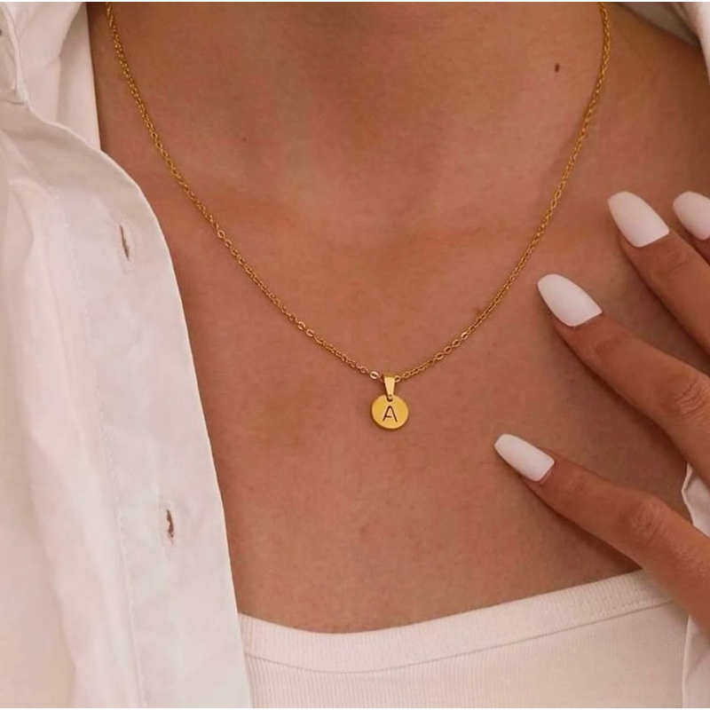 Brooke stainless steel necklace สร้อยคอจี้ห้อยตัวอักษร