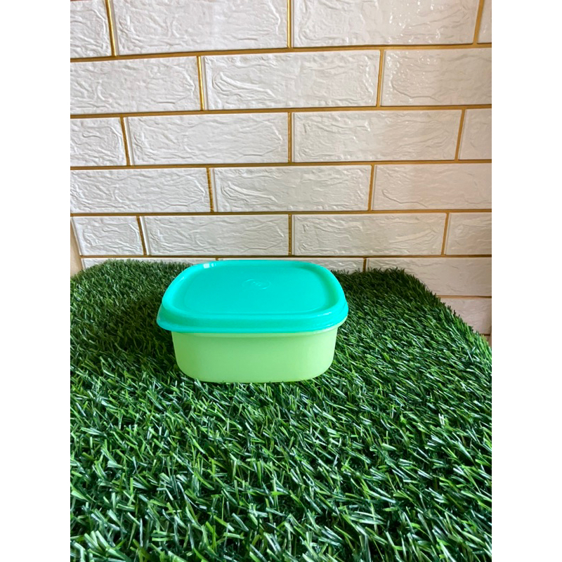 กล่องอาหารทัพเปอร์แวร์ รุ่น Ezy pack 650ml