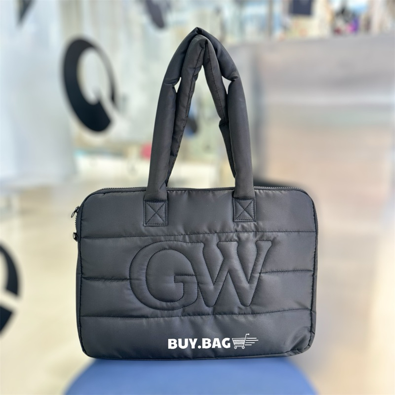 Gentlewoman : GW QUILTED LAPTOP BAG กระเป๋าและเคสใส่คอมพิวเตอร์