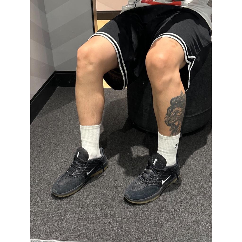 ยูนิเซ็กส์ NIKE Sb Vertebrae แฟชั่นและกันลื่น สวมใส่สบายและลำลอง สไตล์ย้อนยุค ระบายอากาศได้และอเนกประสงค์ FD4691-001