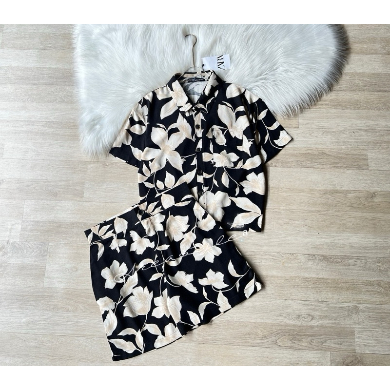 Zara ชุดเซ็ท เสื้อเชิ้ต กางเกงขาสั้น  รุ่นนี้ไม่สั้นมาก ผ้าลินินสวยมาก