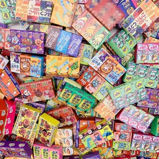 j088 กล่องขนมสามกล่องแพ็คละ 10 ชิ้นของจิ๋วของเล่น