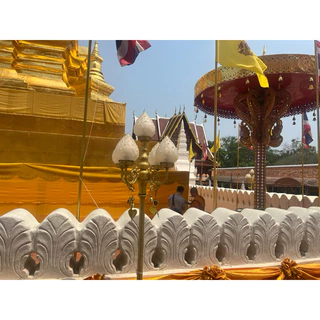 ผ้าห่มเจดีย์ ผ้าห่มพระธาตุ เนื้อผ้าไม่มัน เขียนชื่อได้ สีเหลืองทอง ยกม้วน40หลา-100เมตร