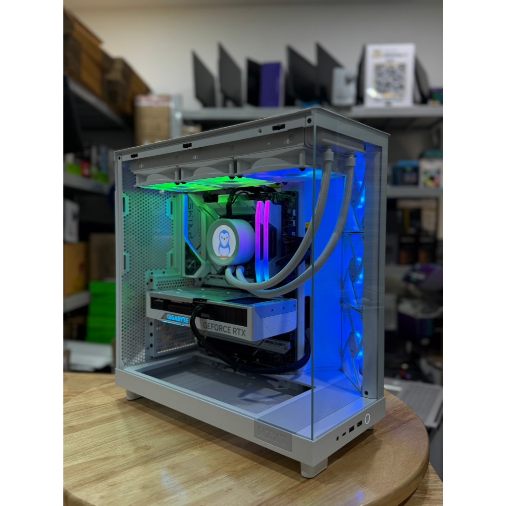 คอมเซ็ตขาว I7-14700K / RAM 32 / RTX4070SUPER ชุดน้ำ NZXT KRAKEN 360 ELITE / NZXT H6 FLOW เซ็ตสวยๆ พร
