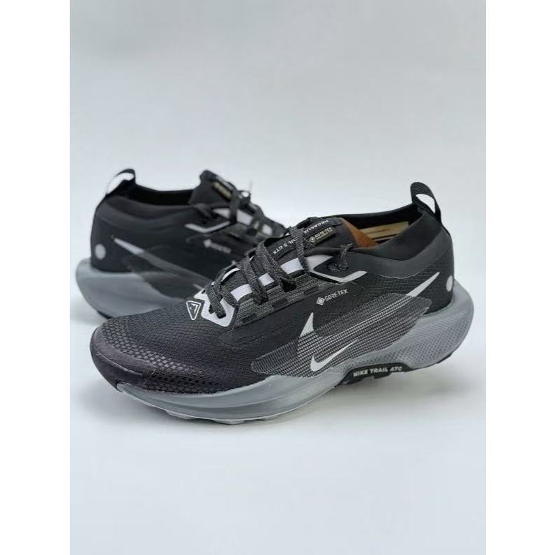 Nike REACTX PEGASUS TRAIL 5 GTX รองเท้าวิ่งตาข่ายระบายอากาศได้ดี FQ0908- 001