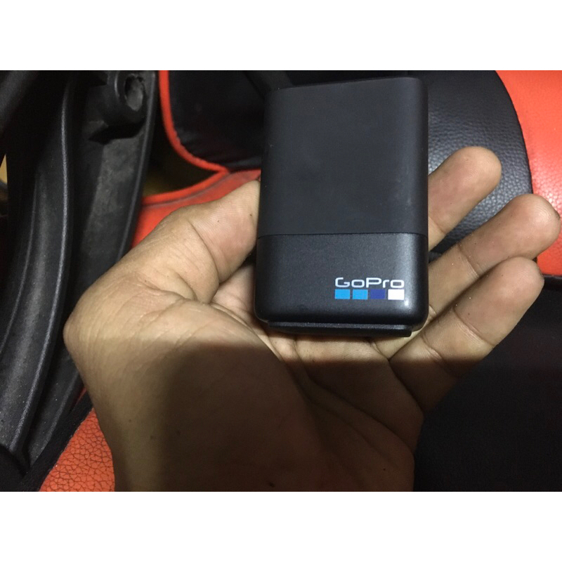 เหลือแค่ชิ้นเดียวสุดท้ายในสต๊อก แท่นชาร์จโกโปรของแท้ 100% มือสองคัดเกรด GOPRO HERO 5,6,7,8,2015,2018