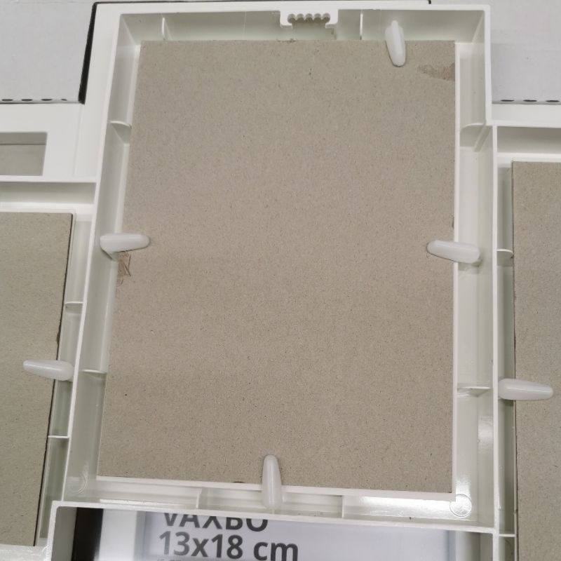 IKEA แท้ค่ะ VÄXBO เว็กซ์บู กรอบรูป 8 ช่อง, ขาว, 13x18 ซม. - รูปที่ 3
