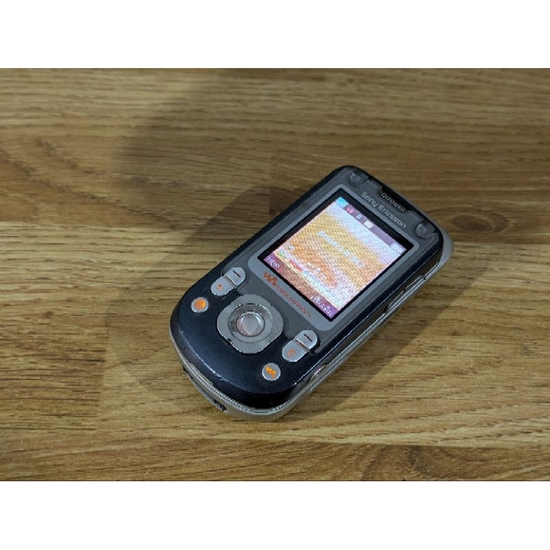 Sony Ericsson W550i เครื่องแท้ สภาพดี