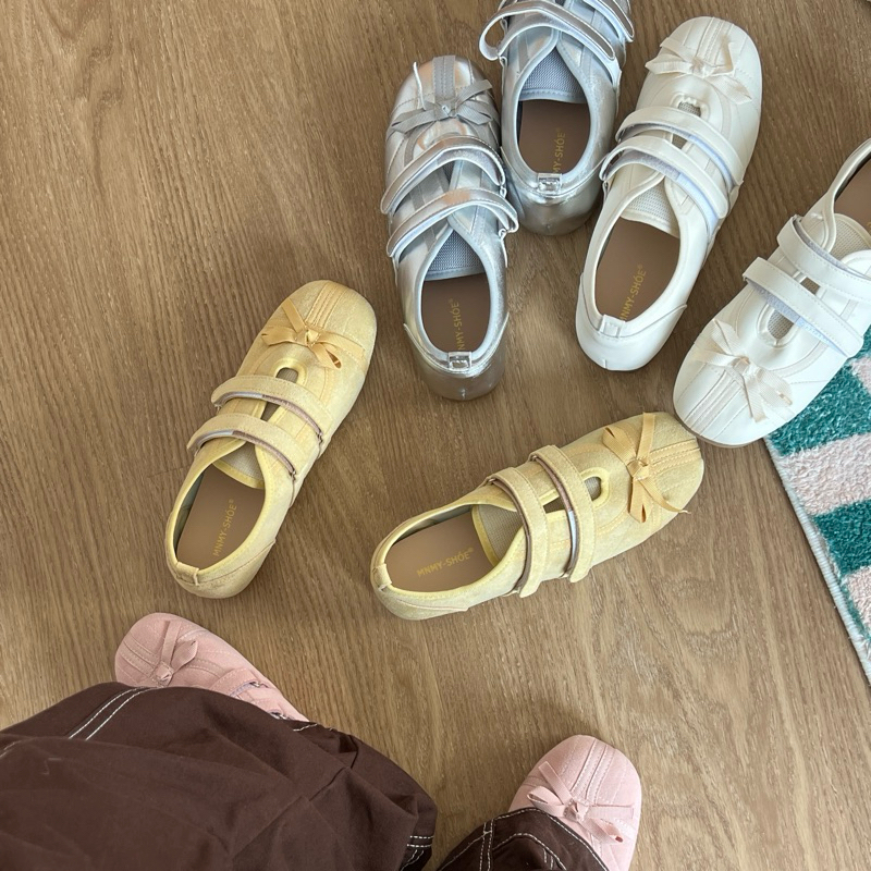 Natsuki bow-sneakers | รองเท้าผ้าใบสายคาด (รุ่นนัทสึคิ)