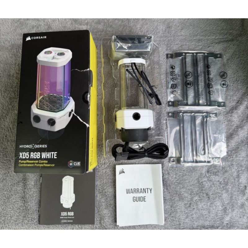Corsair XD5 RGB White (new) ไม่เคยใช้งาน 4,500.- หม้อพักน้ำพร้อมปั๊ม