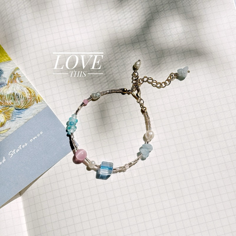 สร้อยข้อมือ handmade ลูกปัดแต่งด้วยมุกแท้และหิน โทนสีน่ารัก