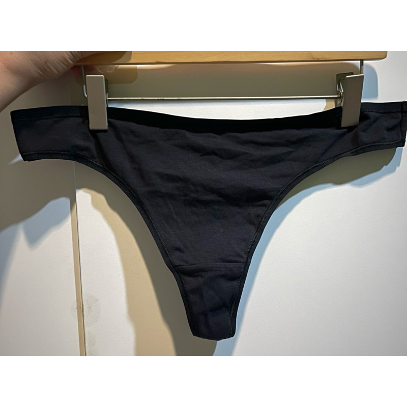 กางเกงใน จีสตริง สีดำ เรียบๆ เซท 5 ตัว แบรนด์ Iris & Lilly Designed in London - รูปที่ 3