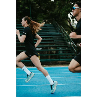 VOLT ELECTRON 003 RUNNING ACADEMY เสื้อวิ่ง เสื้อออกกำลังกาย สีดำ ผ้าเบา แห้งไว