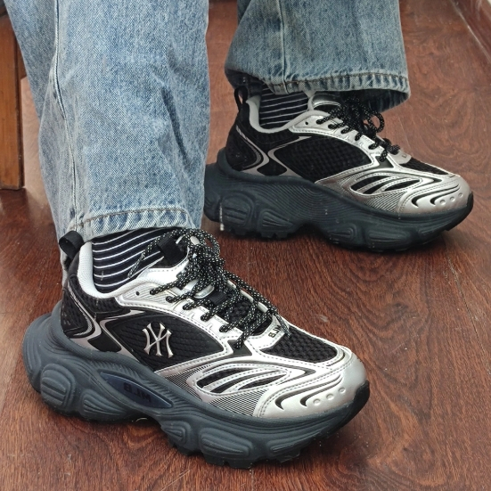 【ของแท้ 100%】MLB Dad shoes and sports shoes are black รองเท้ากีฬา unisex