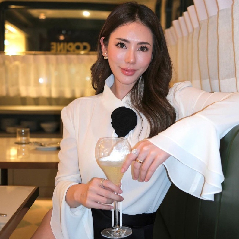 Quince.bkk - Rose blouse เสื้อแขนยาวมีดอกไม้