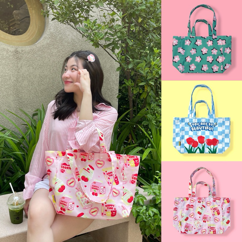 (ลายใหม่)พร้อมส่งทรงคัพเค้ก(ใบใหญ่)🧁✨ กระเป๋าผ้าแคนวาสมีซิป