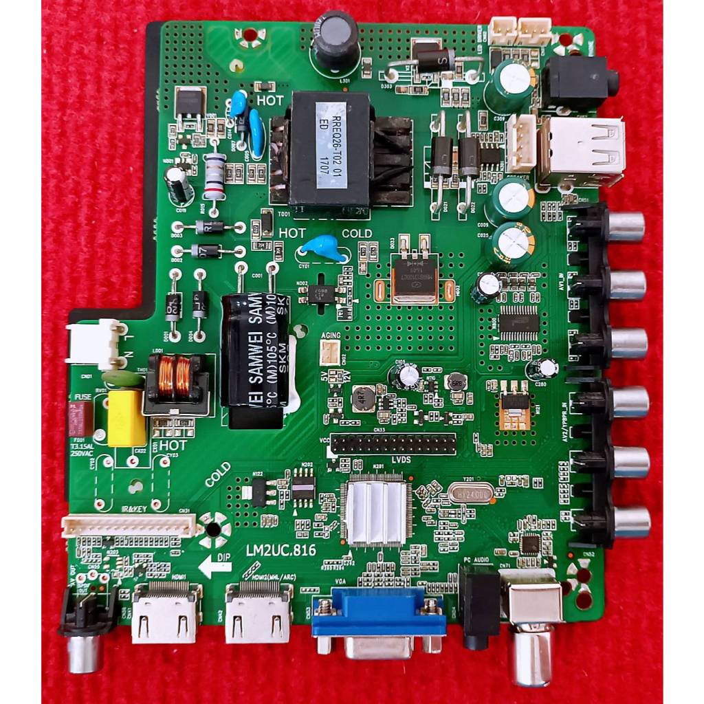 เมนบอร์ดทีวี  Family  รุ่น LED32D-T2 พาสบอร์ด LM2UC.816