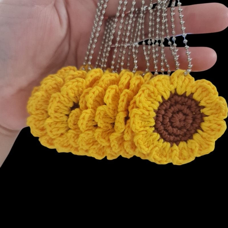 🌻🌻พร้อมส่ง:พวงกุญแจดอกทานตะวันไหมพรม ของขวัญปัจฉิม 🌻🌻 - รูปที่ 2