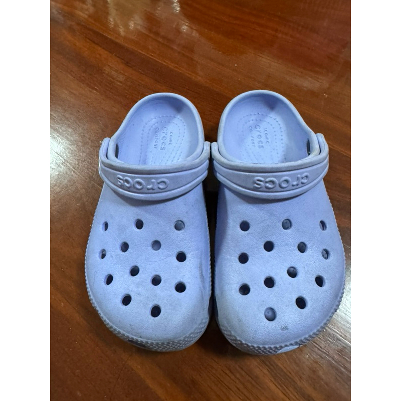 รองเท้า croc ของเด็ก