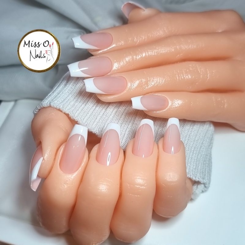 สีชมพูธรรมชาติ XE008 เฟรนปลายขาว เล็บปลอมสำเร็จรูป เล็บPVC งานสีเจล100% (หากต้องการเปลี่ยนสีพื้นแชทแจ้งทางร้าน)