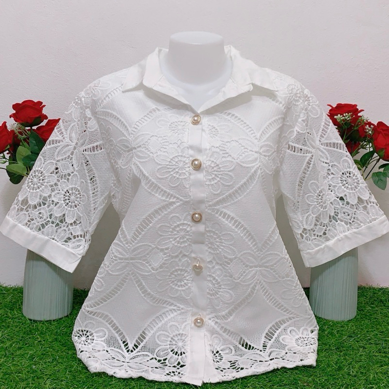 เสื้อลูกไม้ผู้หญิง คอปกกระดุมหน้าใส่ได้จริง มีอก38-42นิ้ว และอก 44-46นิ้ว