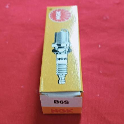 NGK หัวเทียน B6S ใส่เครื่องตัดหญ้า