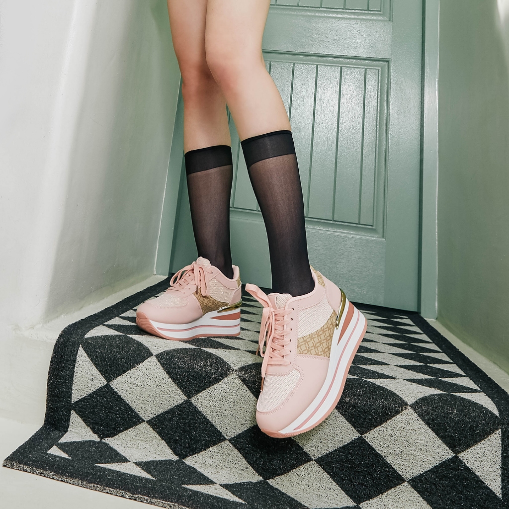 Villains SF FAYE Platform Chunky Sneakers รองเท้าผ้าใบแพลตฟอร์มผู้หญิง ส้นสูง 2.8"