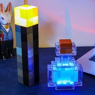โคมไฟมายคราฟ ของเล่น ไฟฉาย Minecraft 8 สีเปลี่ยนขวด LED แสงกลางคืน ของเล่นโคมไฟเหมืองแร่ ใหม่ล่าสุด
