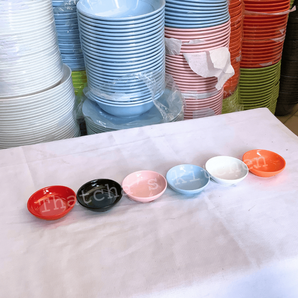 ถ้วยน้ำจิ้ม ขนาด 2.5 นิ้ว เนื้อเมลามีน สีดำ/สีแดง/สีฟ้า/สีขาว/สีชมพู/สีส้ม ( บรรจุ 12 ใบ ) – โปรปัง