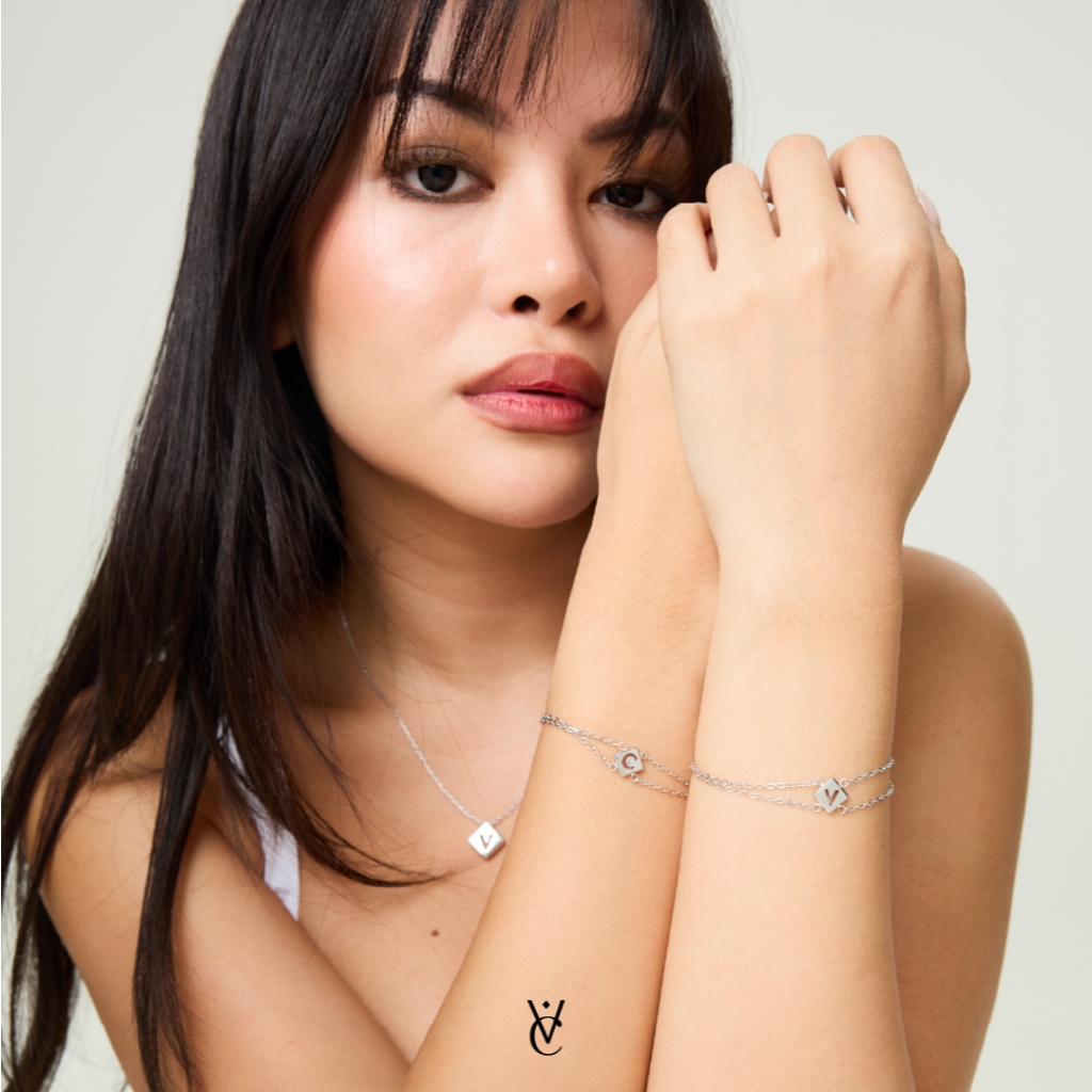 Valichain - Alphabet Bracelet (White Gold)