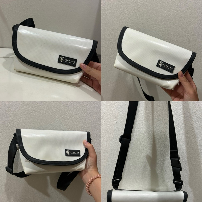 กระเป๋าสะพายข้าง fighter