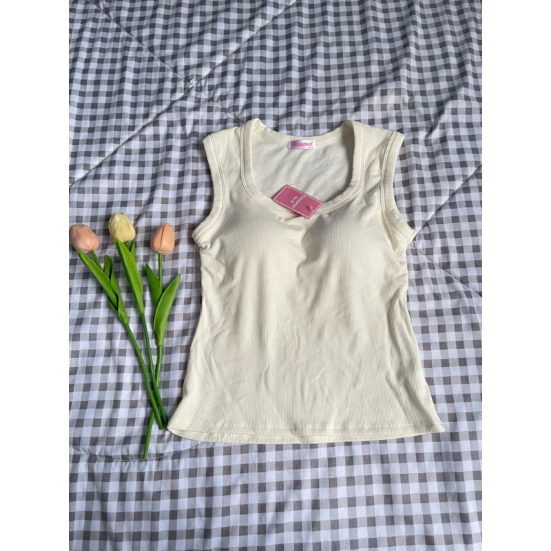 เสื้อแขนกุดมีบราในตัว เสื้อมีบรา ผ้าร่อง คอเหลี่ยม ป้าย ninamee