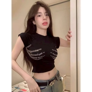 Vogue🌟พร้อมส่ง🌟 เสื้อครอปแขนสั้น มีฟองน้ำ ดีเทลลายเพชร (FY3519)