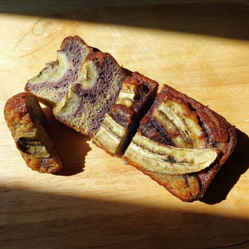 อร่อยไม่อ้วน - เค้กกล้วยหอม Banana Cake - รสทูโทน flaxseed + มันม่วง - 350 กรัม - Oven Talk