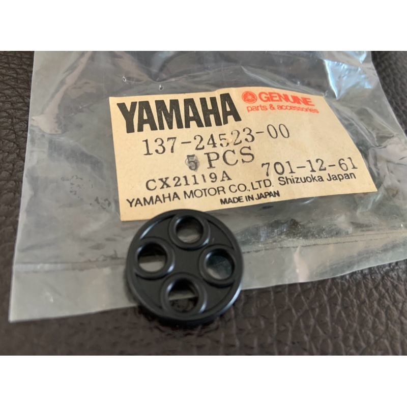 Yamaha YL2 YA6 DT125E DT175E RD350 RS100 ซีลวาล์วก๊อกน้ำมัน 137-24523-00 1ชิ้น ไม่ได้ถุงพาส