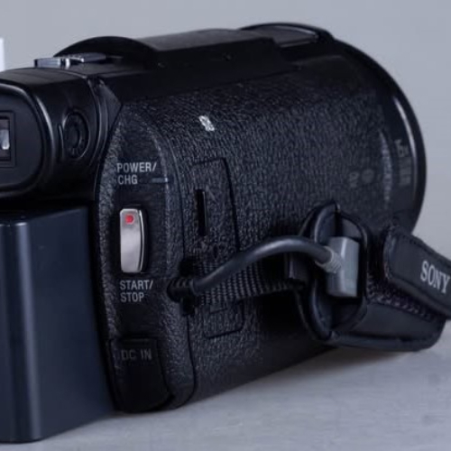 กล้อง Sony Handycam FDR AX-33 ถ่ายวีดีโอ 4K ซูมแจ่มๆ
