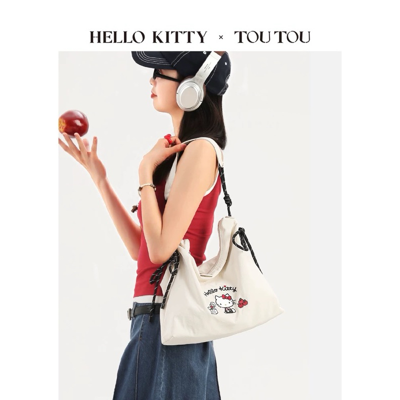 TOUTOU X Hello Kitty Underarm Tote Bag กระเป๋าผ้าใบ Hello Kitty ใหม่ล่าสุด ลิขสิทธิเเท้จากแบรนด์
