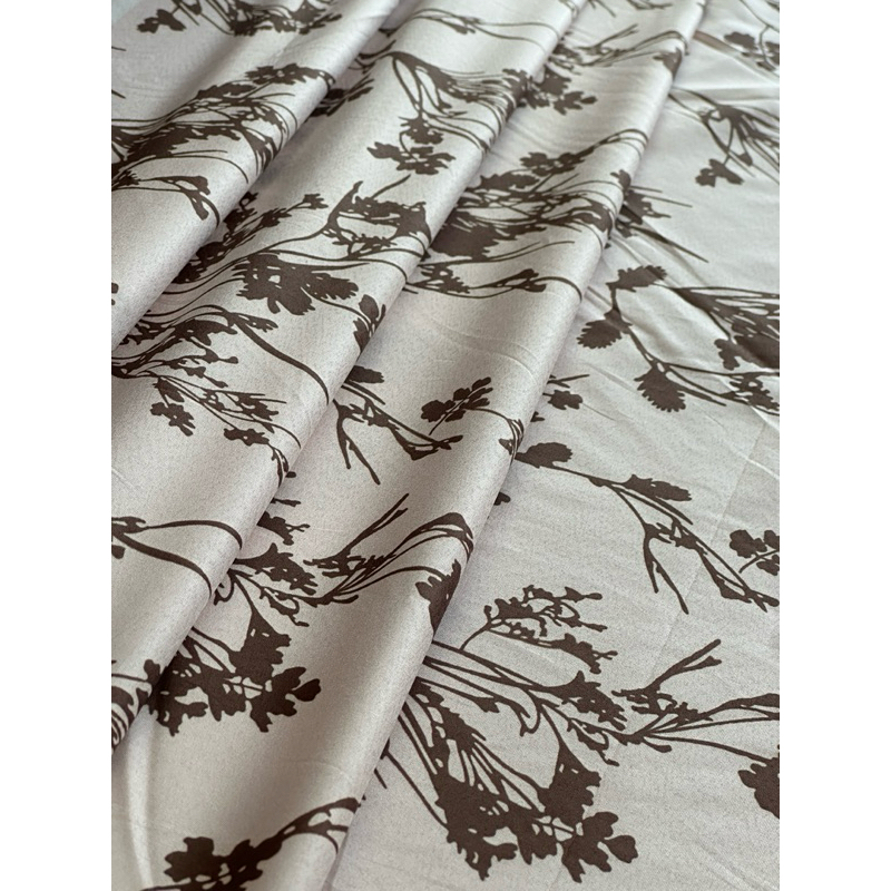 ผ้าไหมอิตาลีพิมพ์ลาย รุ่น MN018 หน้ากว้าง 60 นิ้ว ลายยอดฮิต ผ้านุ่ม สีสดชัดเจน