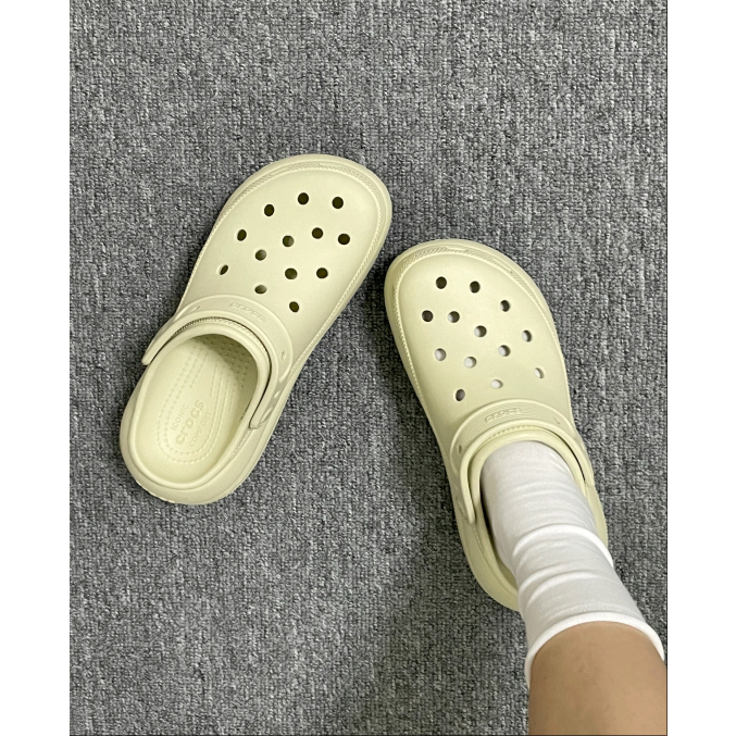 Crocs Crush Clog EVA White Slippers รองเท้าแตะ