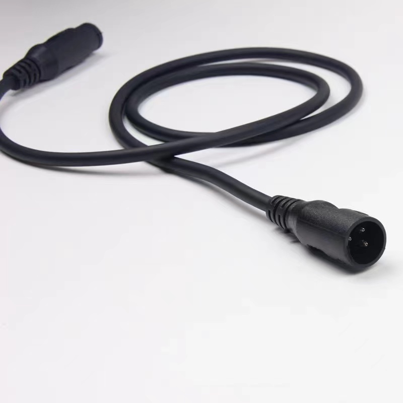 สายสัญญาณ DMX512 / 1 เมตรไฟเวทีคอนโซลสายสัญญาณ / ช่องเสียบปืนใหญ่ 3 แกนชาย / หญิง / สายเชื่อมต่อเครื่องขยายเสียงลำโพง