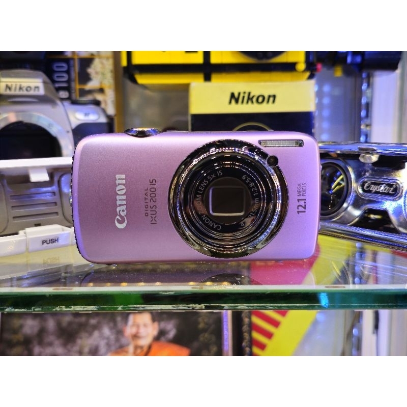 Canon ixus 200 is  รุ่นเดียวกันกับ IXY 930 IS