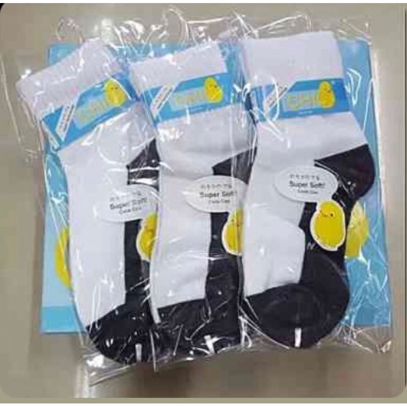 3คู่,12คู่ สุดคุ้ม!! ถุงเท้านักเรียน ขาวพื้นเทา ยี่ห้อ Chic (ชิค) (แบรนด์รองคาร์สัน)