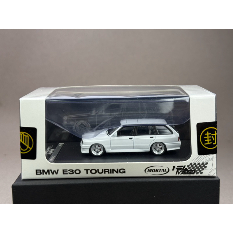 🔹BMW E30 Touring เปิดฝากระโปรงได้ Scale 1:64 ยี่ห้อ Mortal