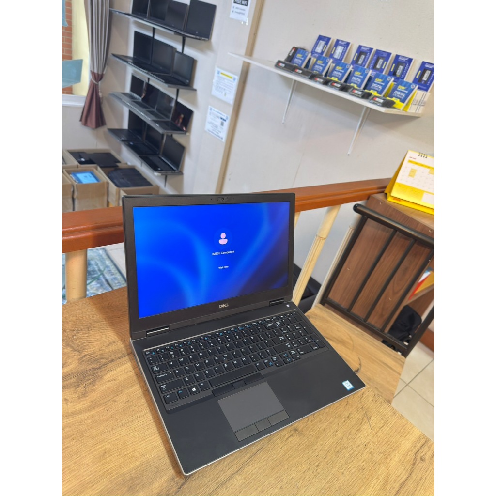 DELL Precision 7540 Mobile Workstation TOP  XEON E-2276M/32GB/512GB/15.6" IPS/NIVIDIA N19P-Q3/WIN11